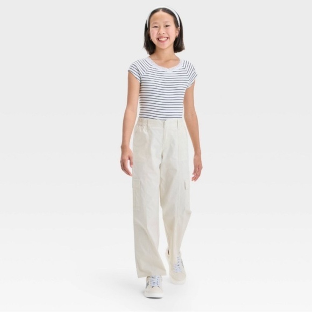 Art Class Khaki Cargo Straight Leg Pants Size Medium (8)